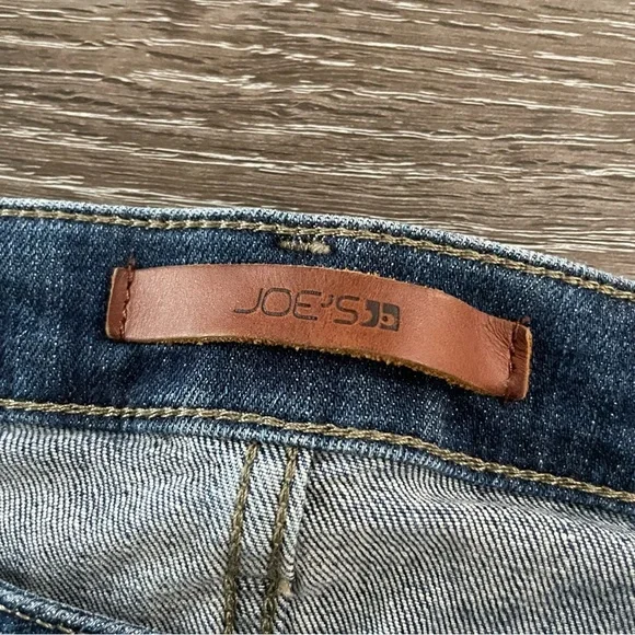 Joe's The Icon Mid Rise Skinny Ankle Raw Hem
Skinny Jeans Size 28 - Picture 6 of 9